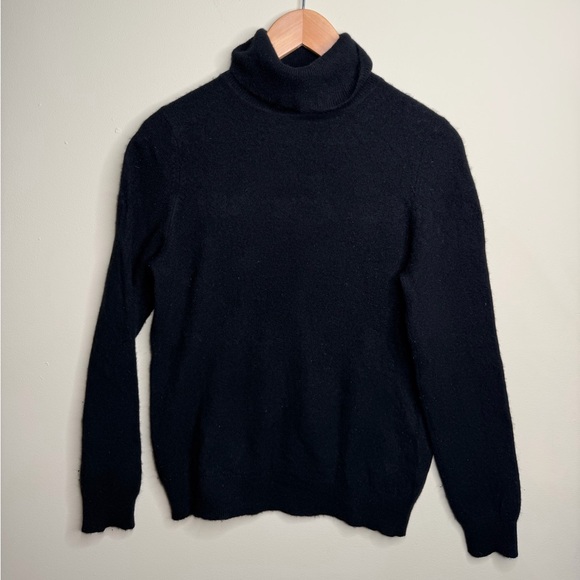 Sold - Picture 1 of 2